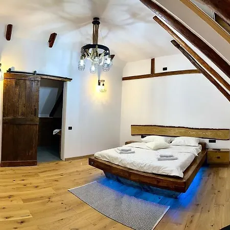 Casa De Lemn Arpasu De Jos Lodge Arpasu de Jos